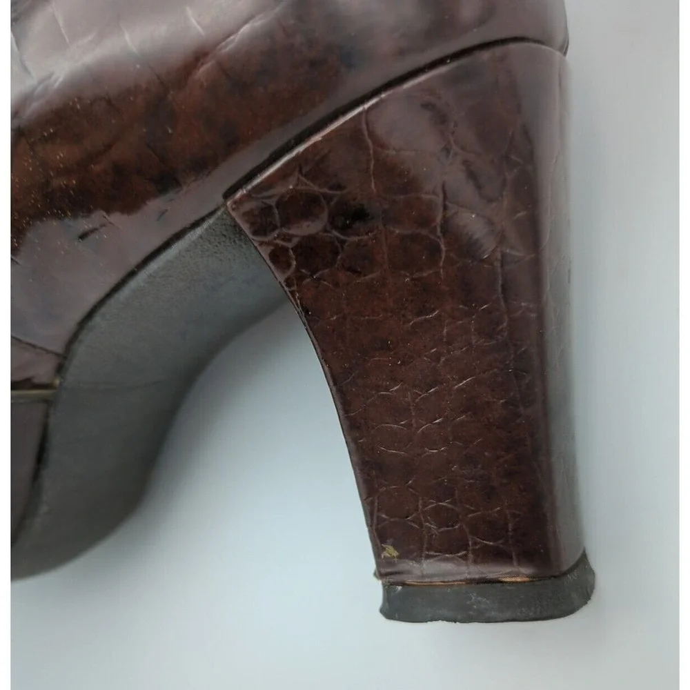 Vtg Town And Country Faux Alligator Block Heeled Pumps Womens 8 AA Brown Leather